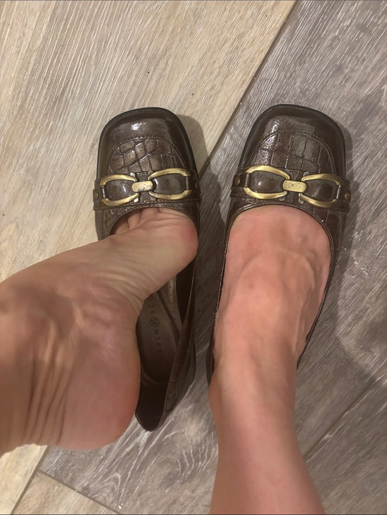 Karen Scott Shoes - Karen Scott slip on ballet flats in chocolate with buckle size 7